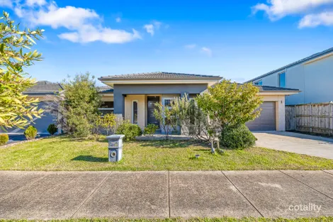 Property photo of 10 Maggie Street Cranbourne East VIC 3977