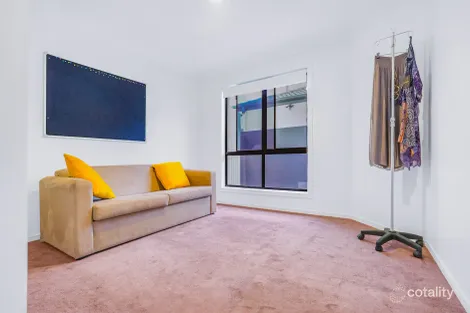 Property photo of 38 Tranquility Circuit Helensvale QLD 4212