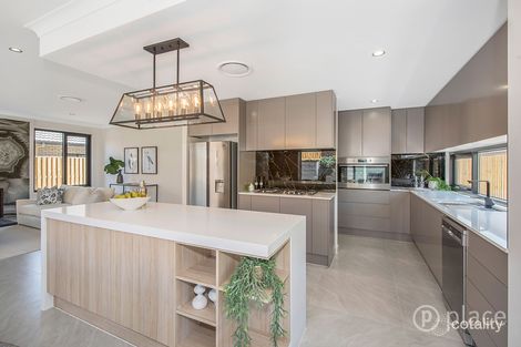 Property photo of 8 Peridot Place Rochedale QLD 4123