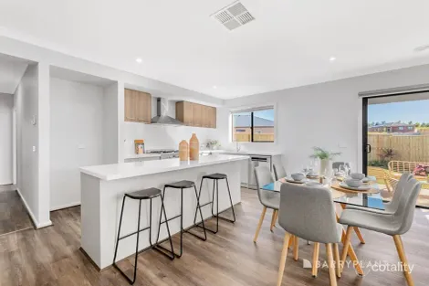 Property photo of 4 Argyle Drive Mernda VIC 3754