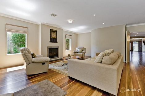 Property photo of 19 Banfield Terrace Greensborough VIC 3088