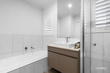 Property photo of 7/6 Park Cove Boulevard Hope Island QLD 4212