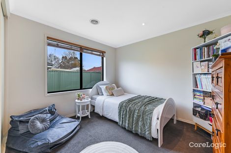 Property photo of 30 Masterton Place Cranbourne East VIC 3977
