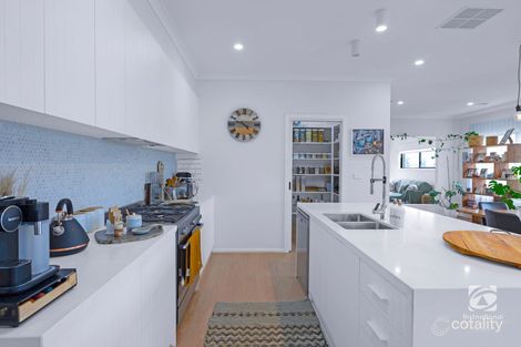 Property photo of 1 Tamboritha Boulevard Weir Views VIC 3338