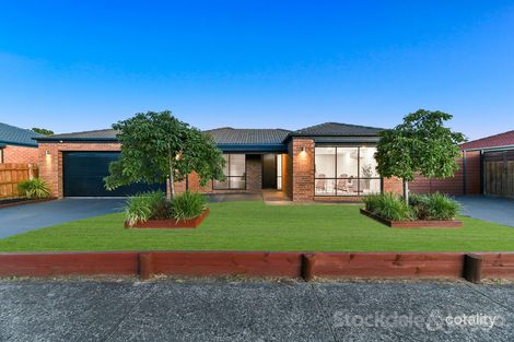 18 Fernisky Dr, Cranbourne East, VIC 3977