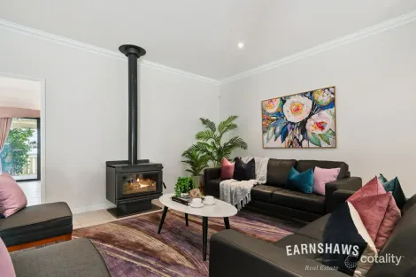 Property photo of 15 Willoughby Way Swan View WA 6056