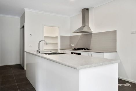Property photo of 50 Cranberry Crescent Manor Lakes VIC 3024
