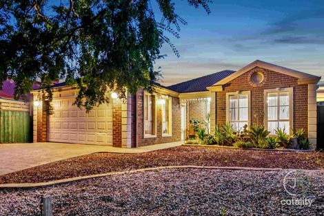Property photo of 15 Lansbury Drive Narre Warren South VIC 3805