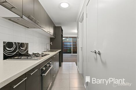 Property photo of 2 White Close Lilydale VIC 3140
