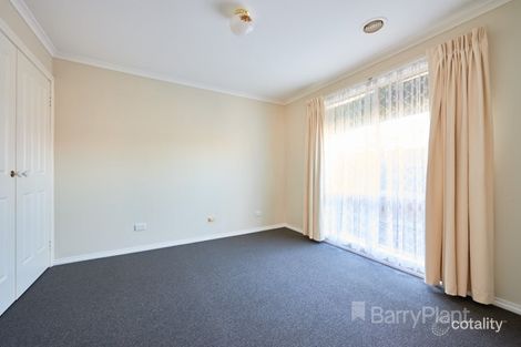 Property photo of 2/34 Turramurra Drive Keysborough VIC 3173