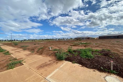 39 Growth Dr, Weir Views, VIC 3338