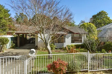 Property photo of 12 Highland Street Leura NSW 2780