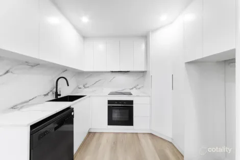 77a Somerville Rd, Hornsby Heights, NSW 2077