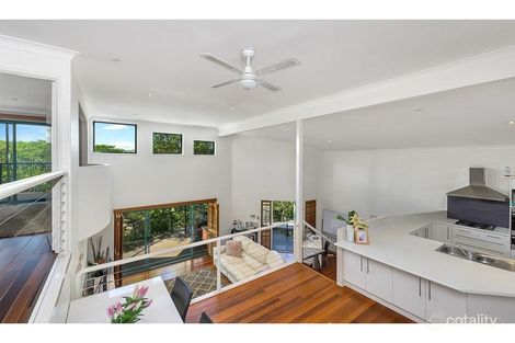 Property photo of 16 Larwood Place Ferny Hills QLD 4055