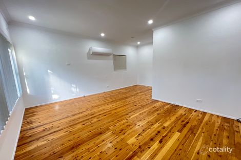 Property photo of 9 Pambula Crescent Woodpark NSW 2164