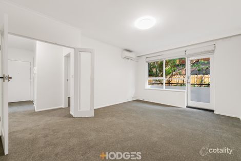 2/69 Spray St, Elwood, VIC 3184