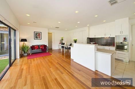 Property photo of 2/547 Neerim Road Hughesdale VIC 3166