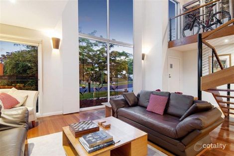 Property photo of 3 Hansen Close Burwood VIC 3125