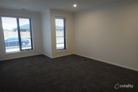Property photo of 204 Mandalay Circuit Beveridge VIC 3753