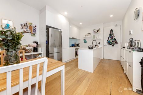 2/25 Truganini Rd, Carnegie, VIC 3163