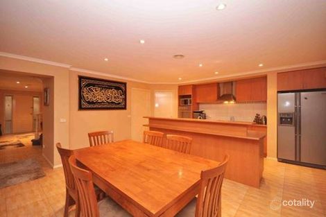 Property photo of 4 Avonlea Court Roxburgh Park VIC 3064