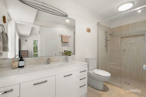 Property photo of 20 Drysdale Crescent Brookfield QLD 4069