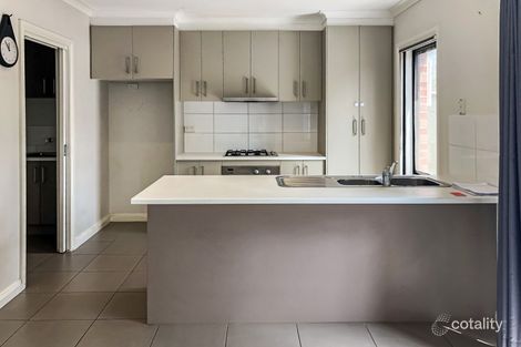 Property photo of 33 Swamphen Drive Williams Landing VIC 3027