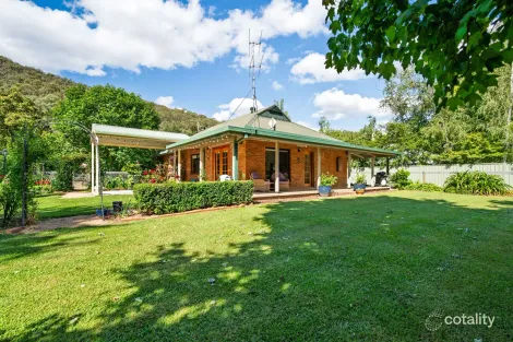 Property photo of 5301 Great Alpine Road Ovens VIC 3738