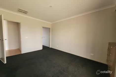 Property photo of 21 Callery Pear Street Greenvale VIC 3059