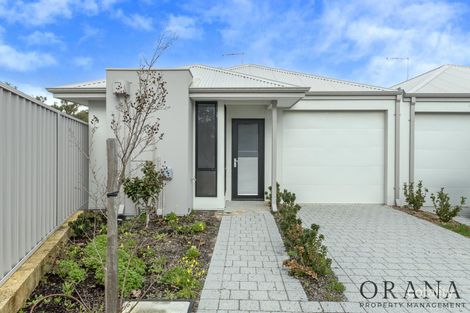 9/12 Seaton Pl, Girrawheen, WA 6064