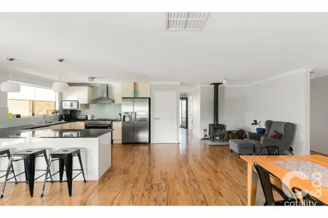 Property photo of 10 Liddington Rise Leda WA 6170