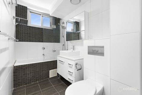 Property photo of 12/17-23 Wallis Parade North Bondi NSW 2026