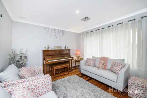 Property photo of 25 Tenement Loop Hocking WA 6065