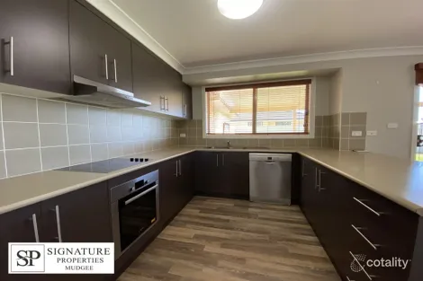 Property photo of 71 White Circle Mudgee NSW 2850