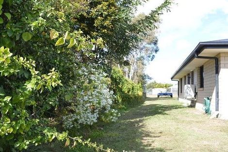 Property photo of 17 Crestbrook Drive Morayfield QLD 4506