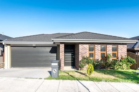 Property photo of 5 Hilderstone Avenue Wollert VIC 3750