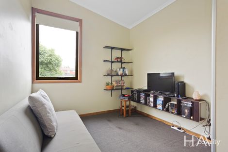 Property photo of 21 Crestview Court Newnham TAS 7248