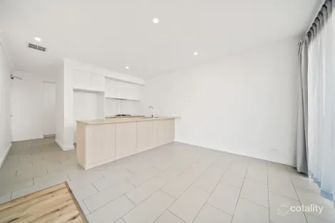 Property photo of 5 Basanite Loop Treeby WA 6164