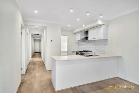 Property photo of 24 Crestfield Way Wyndham Vale VIC 3024