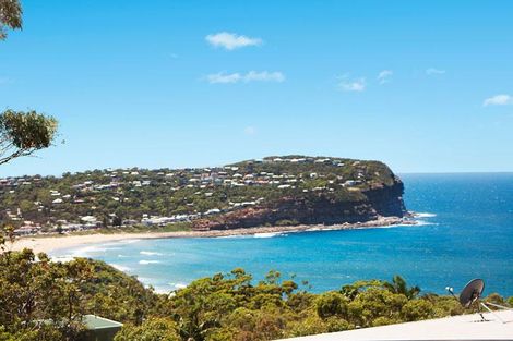 Property photo of 56 Beachview Esplanade Macmasters Beach NSW 2251