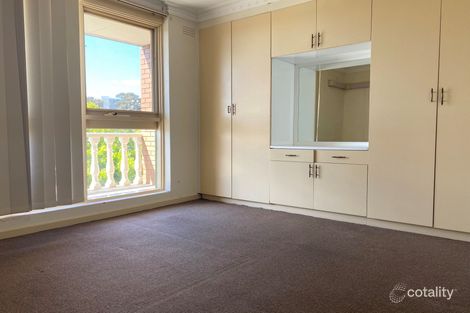 2/18 Firth St, Doncaster, VIC 3108