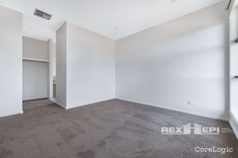 Property photo of 12 Guisard Way Clyde North VIC 3978