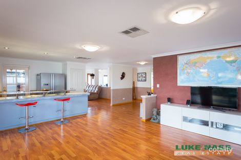 7 Hesketh Ave, Seville Grove, WA 6112