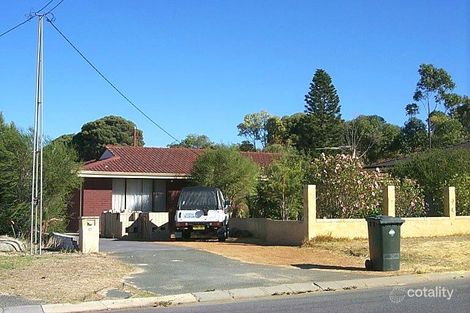 Property photo of 17 Fenellia Crescent Craigie WA 6025