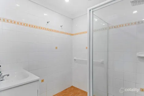 Property photo of 3/42A Greenacre Road Wollongong NSW 2500