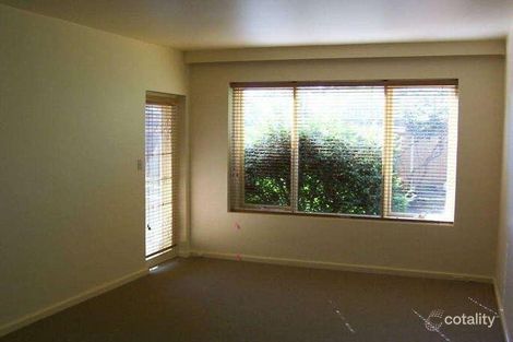 Property photo of 4/18 Louise Avenue Mont Albert VIC 3127