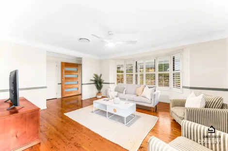 Property photo of 11 Seacroft Close Belmont North NSW 2280