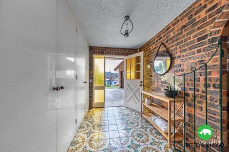 Property photo of 39 Ullamulla Crescent Karabar NSW 2620