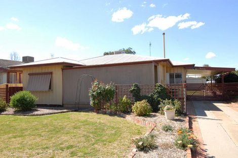 Property photo of 433 Sloane Street Deniliquin NSW 2710