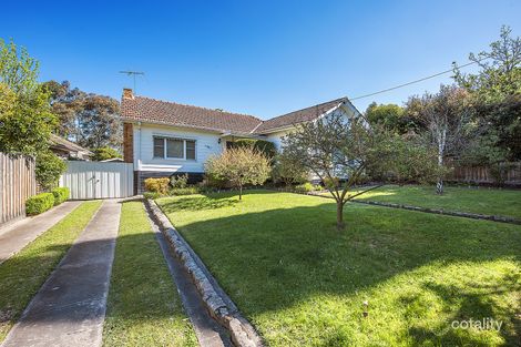 Property photo of 15 Strathallan Road Macleod VIC 3085